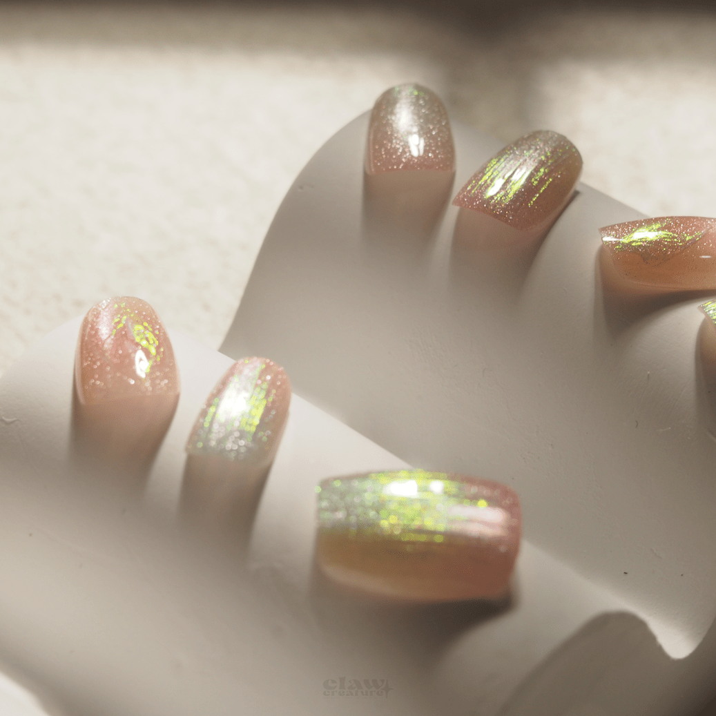 Aurora Glow - Handmade Press on Nails by Clawcreature - Handmade Press - on Nails