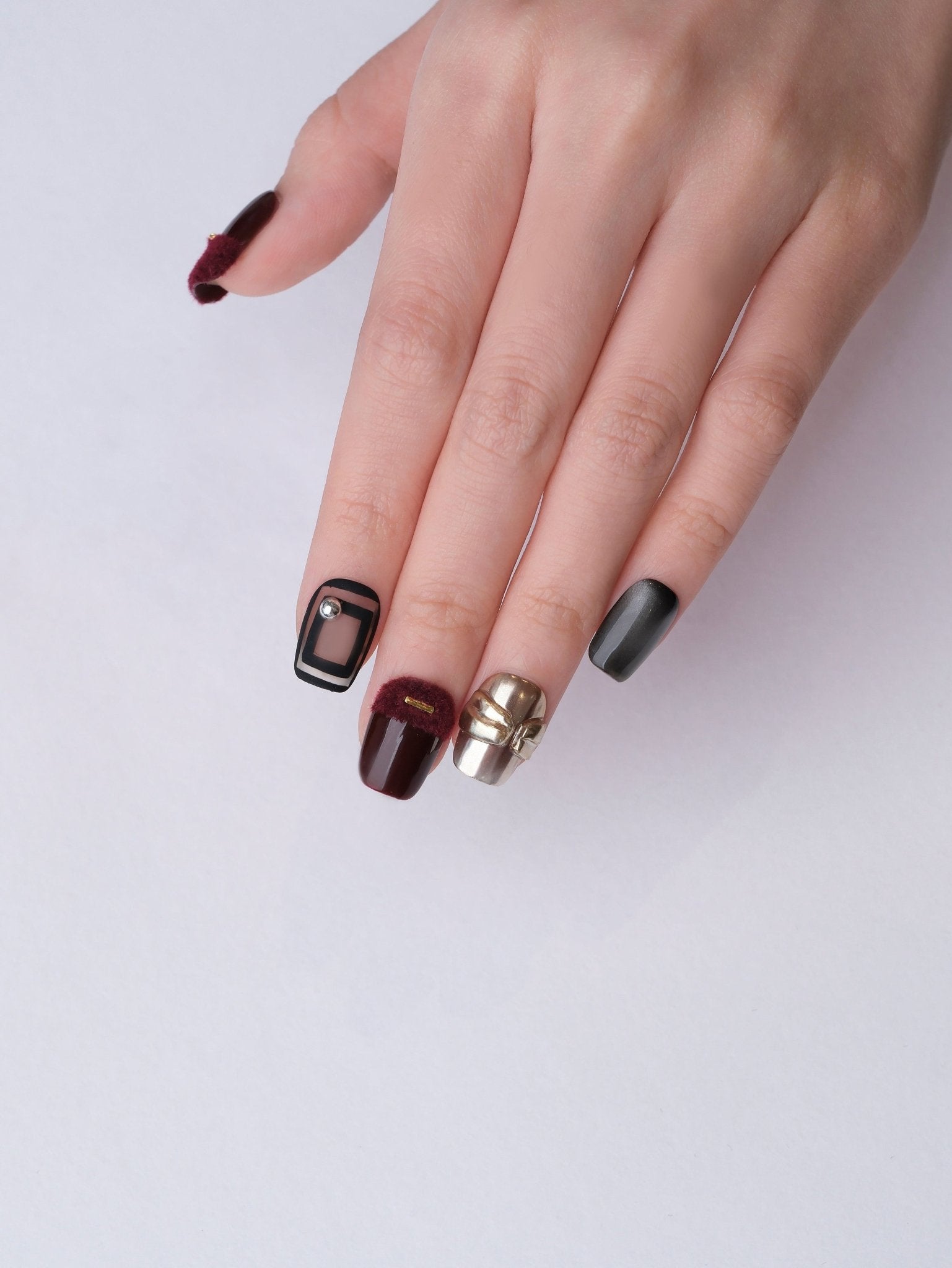 Burgundy V - Handmade Press on Nails by Clawcreature - Handmade Press - on Nails