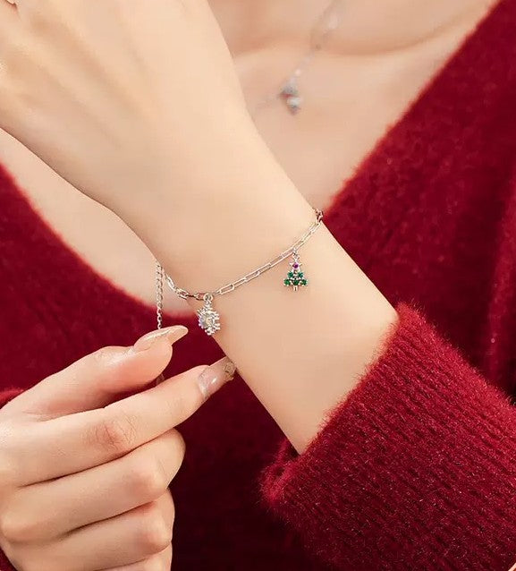 Christmas Free Gift Tier 3 - Charm Bracelet