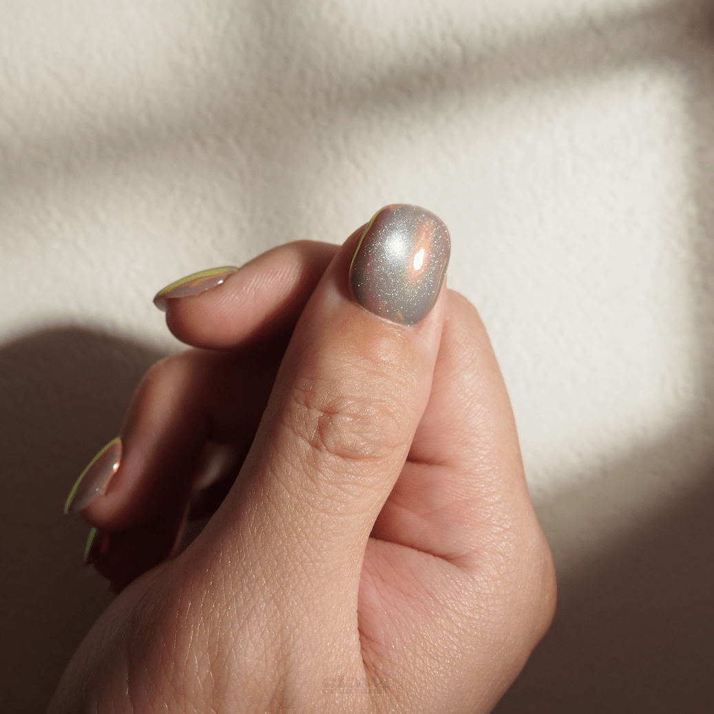 Holographic Aura - Handmade Press on Nails by Clawcreature - Handmade Press - on Nails