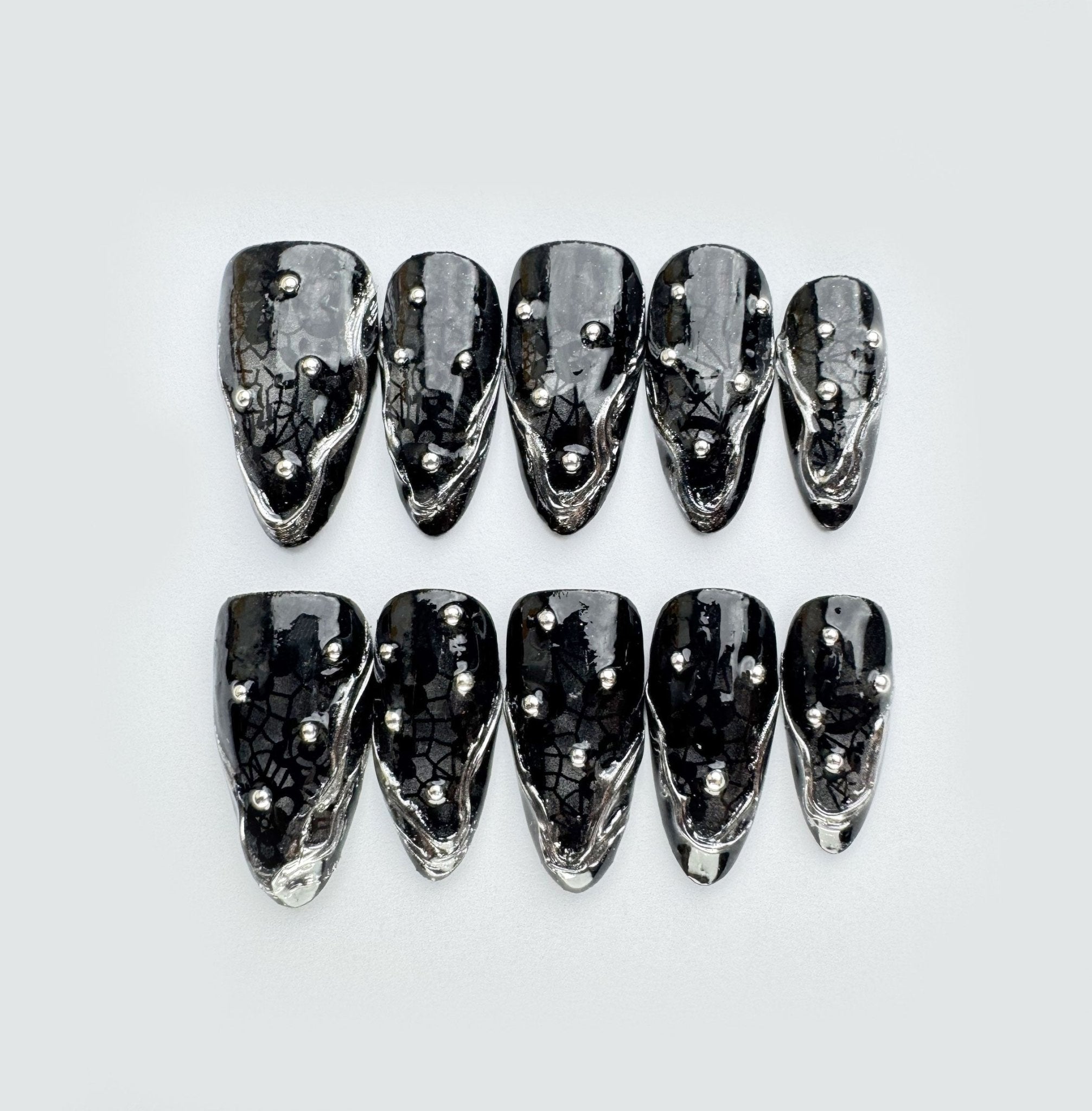 Iron Venom - Handmade Press on Nails by Clawcreature - Handmade Press - on Nails