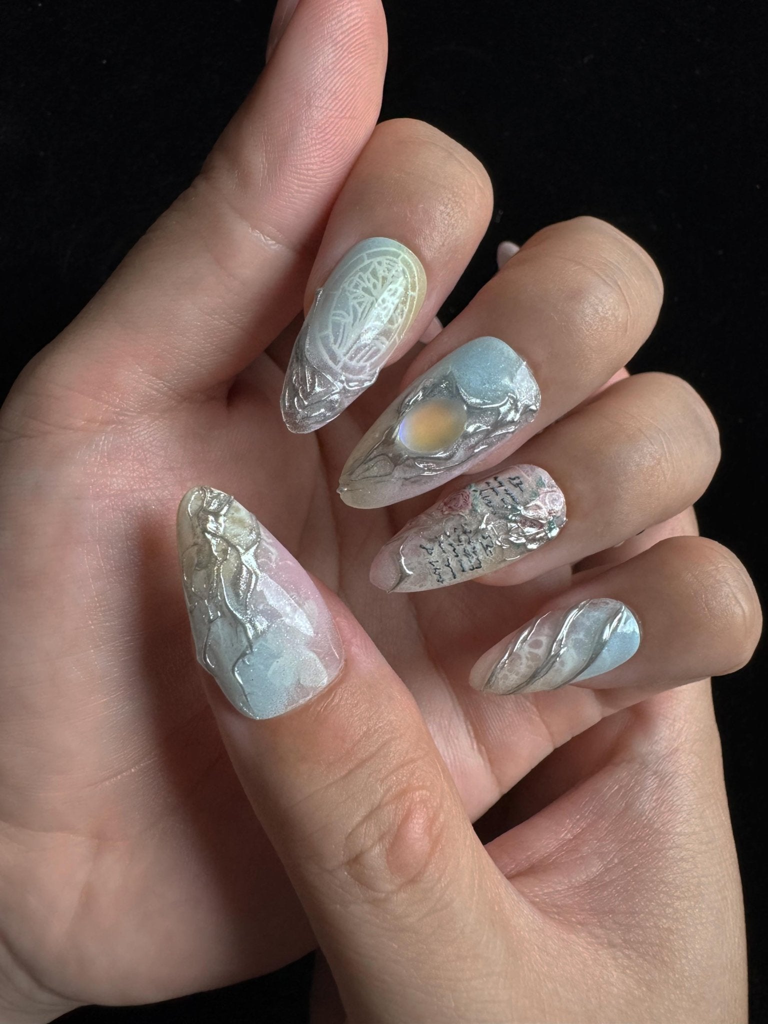 Whisper of Eden - Handmade Press on Nails by Clawcreature - Handmade Press - on Nails