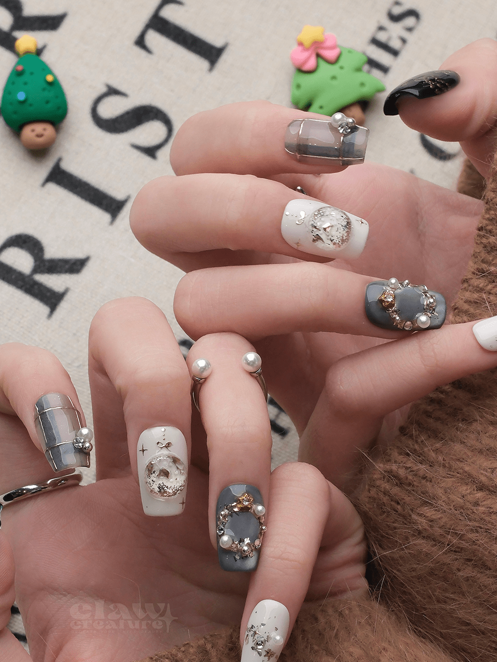 Winter Wonder - Handmade Press on Nails by Clawcreature - Handmade Press - on Nails