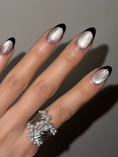 Velvet Noir French