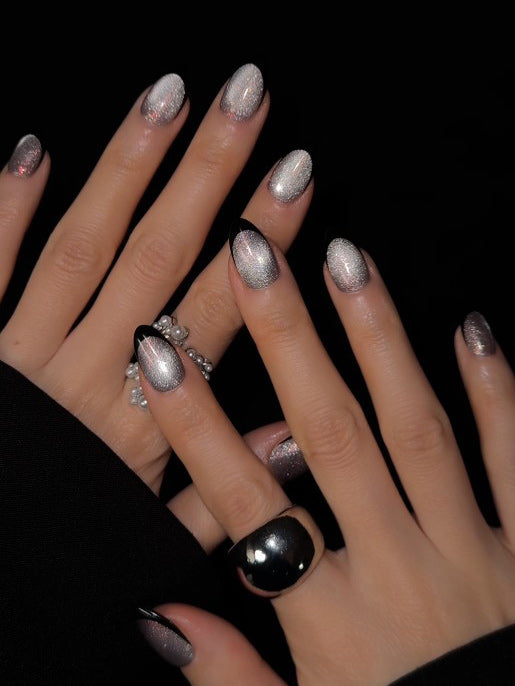 Velvet Noir French