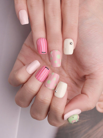 Apple Crush - Handmade Press on Nails by Clawcreature - Handmade Press - on Nails