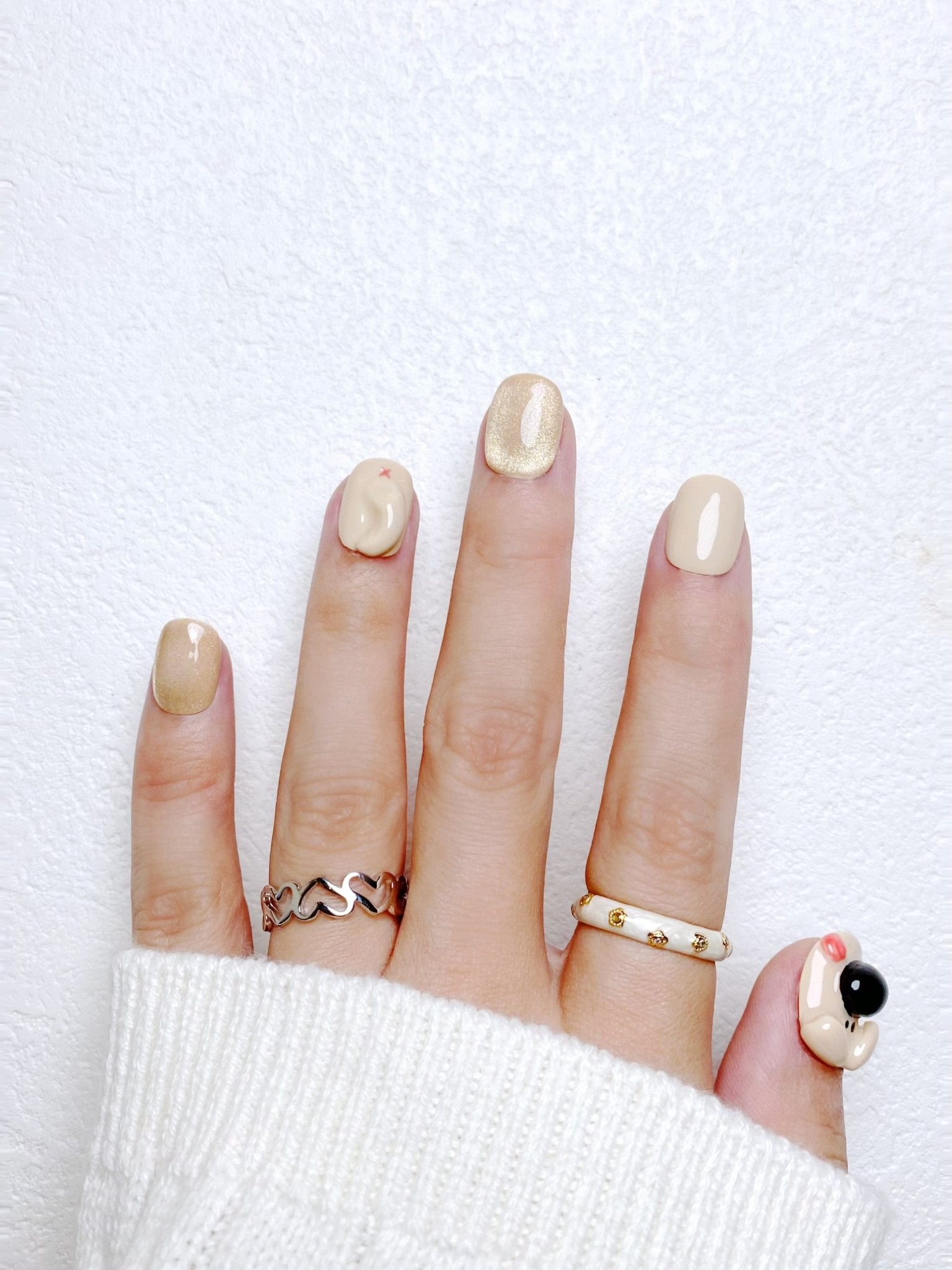 Bailey the Goldie - Handmade Press on Nails by Clawcreature - Handmade Press - on Nails