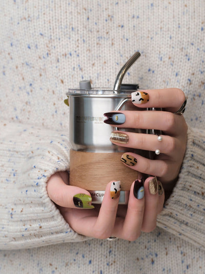 Bella the Cat - Handmade Press on Nails by Clawcreature - Handmade Press - on Nails