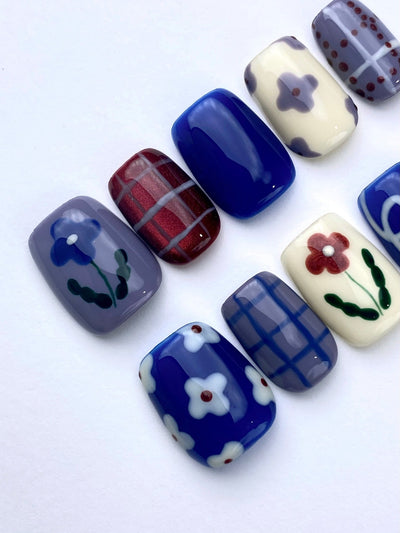 Bloom Theory - Handmade Press on Nails by Clawcreature - Handmade Press - on Nails