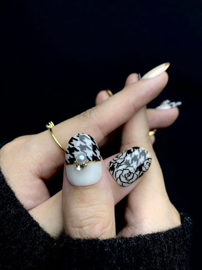 Check Me Bloom - Handmade Press on Nails by Clawcreature - Handmade Press - on Nails