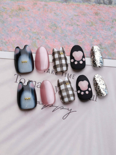 Chloe the Cat - Handmade Press on Nails by Clawcreature - Handmade Press - on Nails