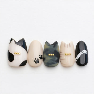 Daisy the Cat - Handmade Press on Nails by Clawcreature - Handmade Press - on Nails