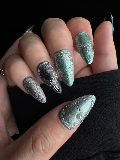 Emerald Abyss - Handmade Press on Nails by Clawcreature - Handmade Press - on Nails