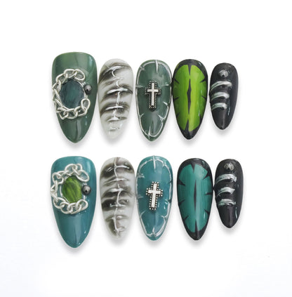 Emerald Rebellion - Handmade Press on Nails by Clawcreature - Handmade Press - on Nails