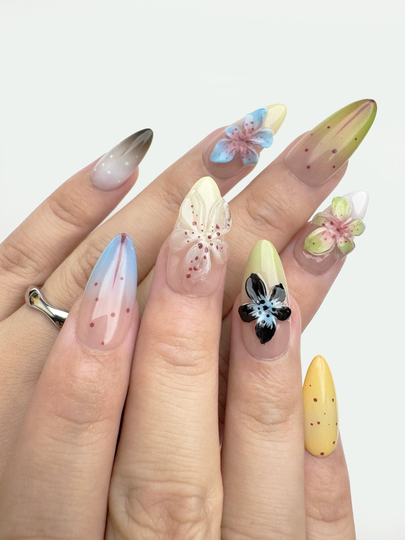 Hawaiian Kiss - Hand Painted Press-On Nails – Clawcreature