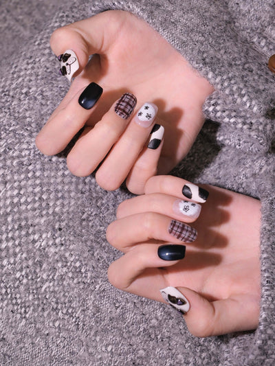 Hugo the Frenchie - Handmade Press on Nails by Clawcreature - Handmade Press - on Nails