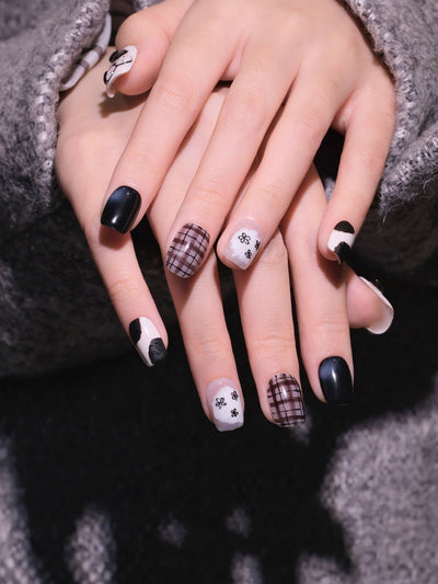 Hugo the Frenchie - Handmade Press on Nails by Clawcreature - Handmade Press - on Nails