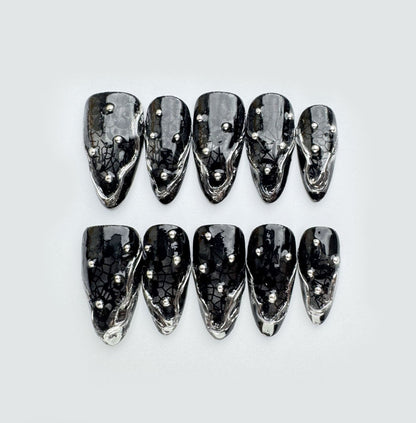 Iron Venom - Handmade Press on Nails by Clawcreature - Handmade Press - on Nails