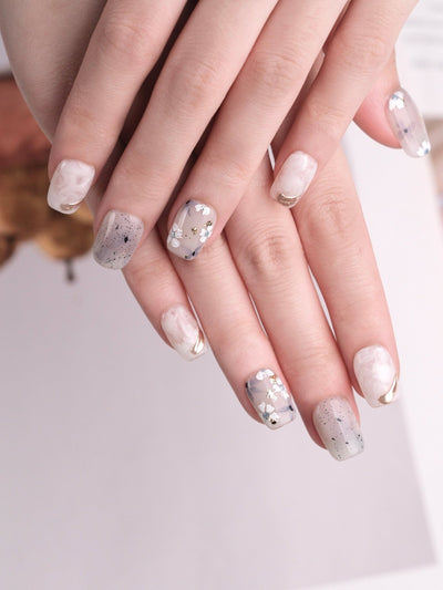 Kiri - Handmade Press on Nails by Clawcreature - Handmade Press - on Nails