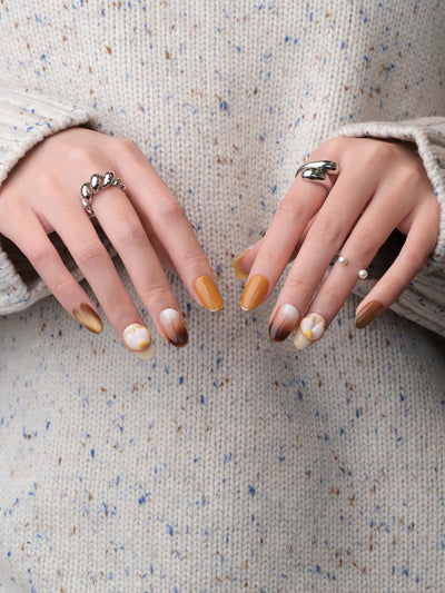 Lucy the Corgi - Handmade Press on Nails by Clawcreature - Handmade Press - on Nails