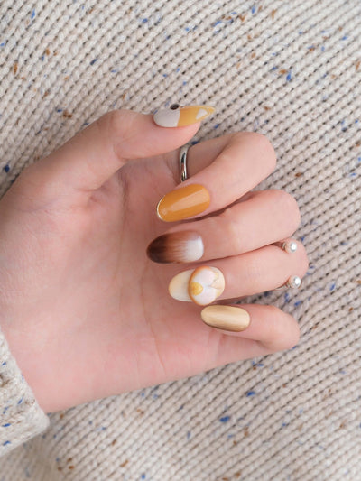 Lucy the Corgi - Handmade Press on Nails by Clawcreature - Handmade Press - on Nails