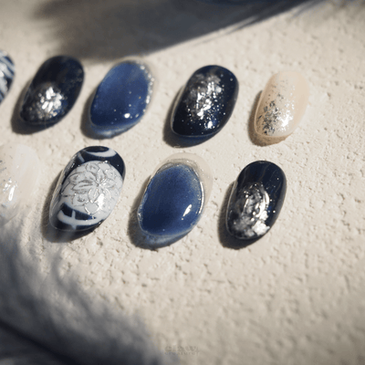 Midnight Bloom - Handmade Press on Nails by Clawcreature - Handmade Press - on Nails