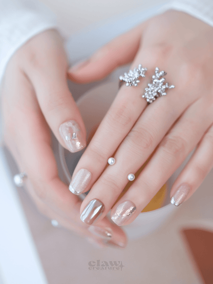 Peach Serenade - Handmade Press on Nails by Clawcreature - Handmade Press - on Nails