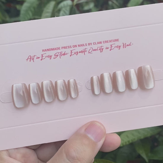 Champagne Allure Handmade Press-on Nails video showcase by Claw Creature