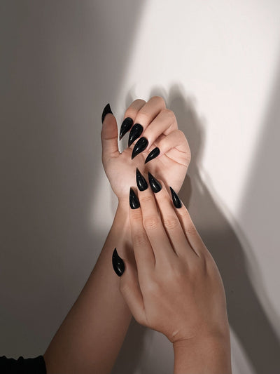 Raven Claw - Handmade Press on Nails by Clawcreature - Handmade Press - on Nails