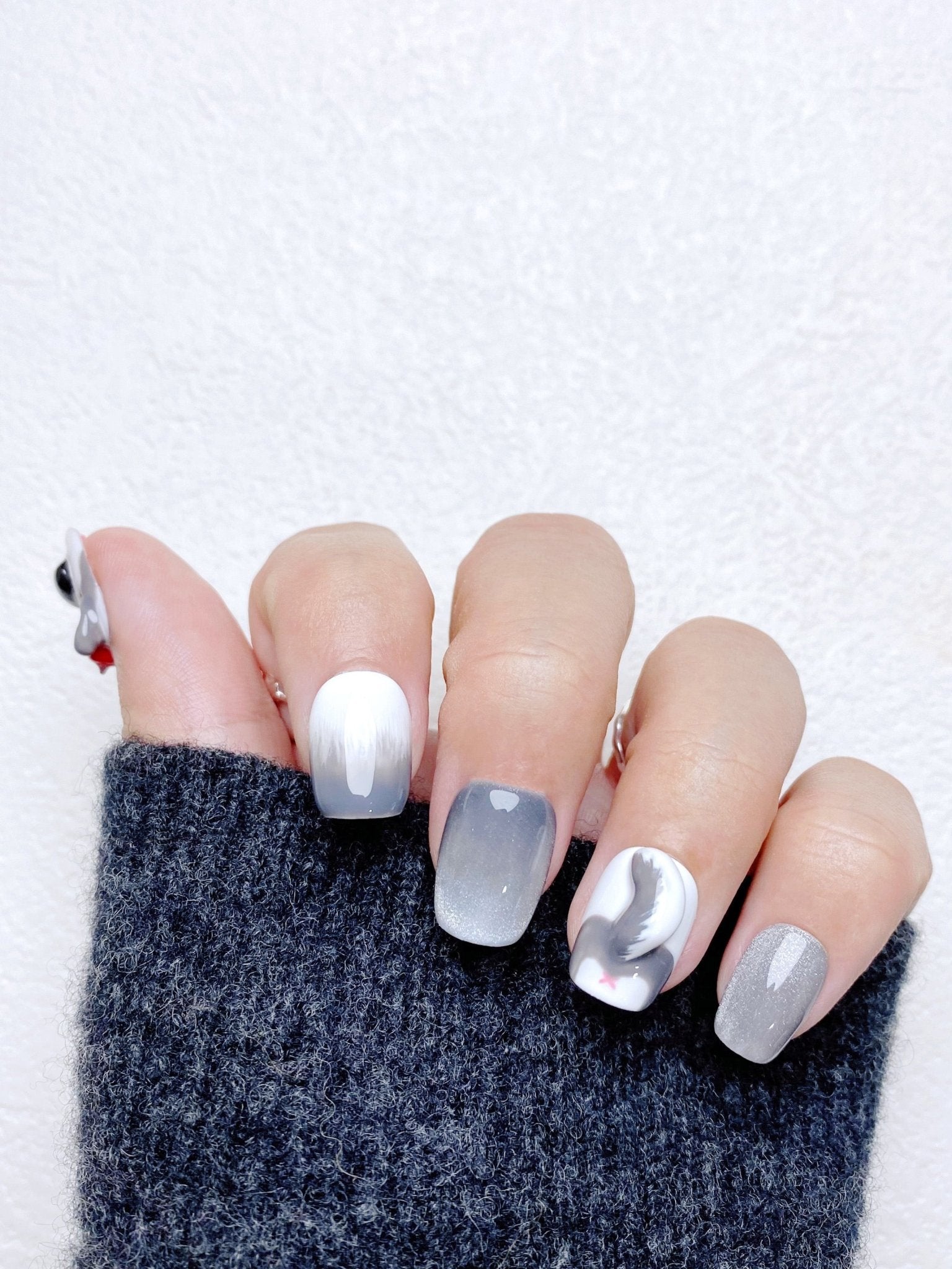 Storm the Husky - Handmade Press on Nails by Clawcreature - Handmade Press - on Nails