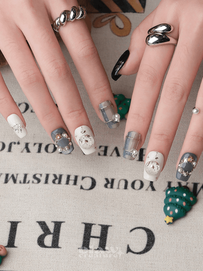 Winter Wonder - Handmade Press on Nails by Clawcreature - Handmade Press - on Nails