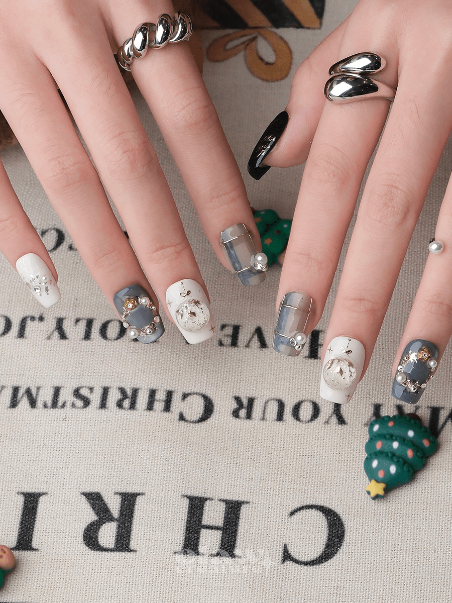 Winter Wonder - Handmade Press on Nails by Clawcreature - Handmade Press - on Nails