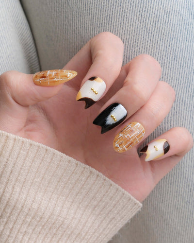 Yumi the Cat - Handmade Press on Nails by Clawcreature - Handmade Press - on Nails