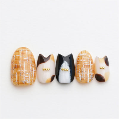 Yumi the Cat - Handmade Press on Nails by Clawcreature - Handmade Press - on Nails