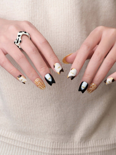 Yumi the Cat - Handmade Press on Nails by Clawcreature - Handmade Press - on Nails